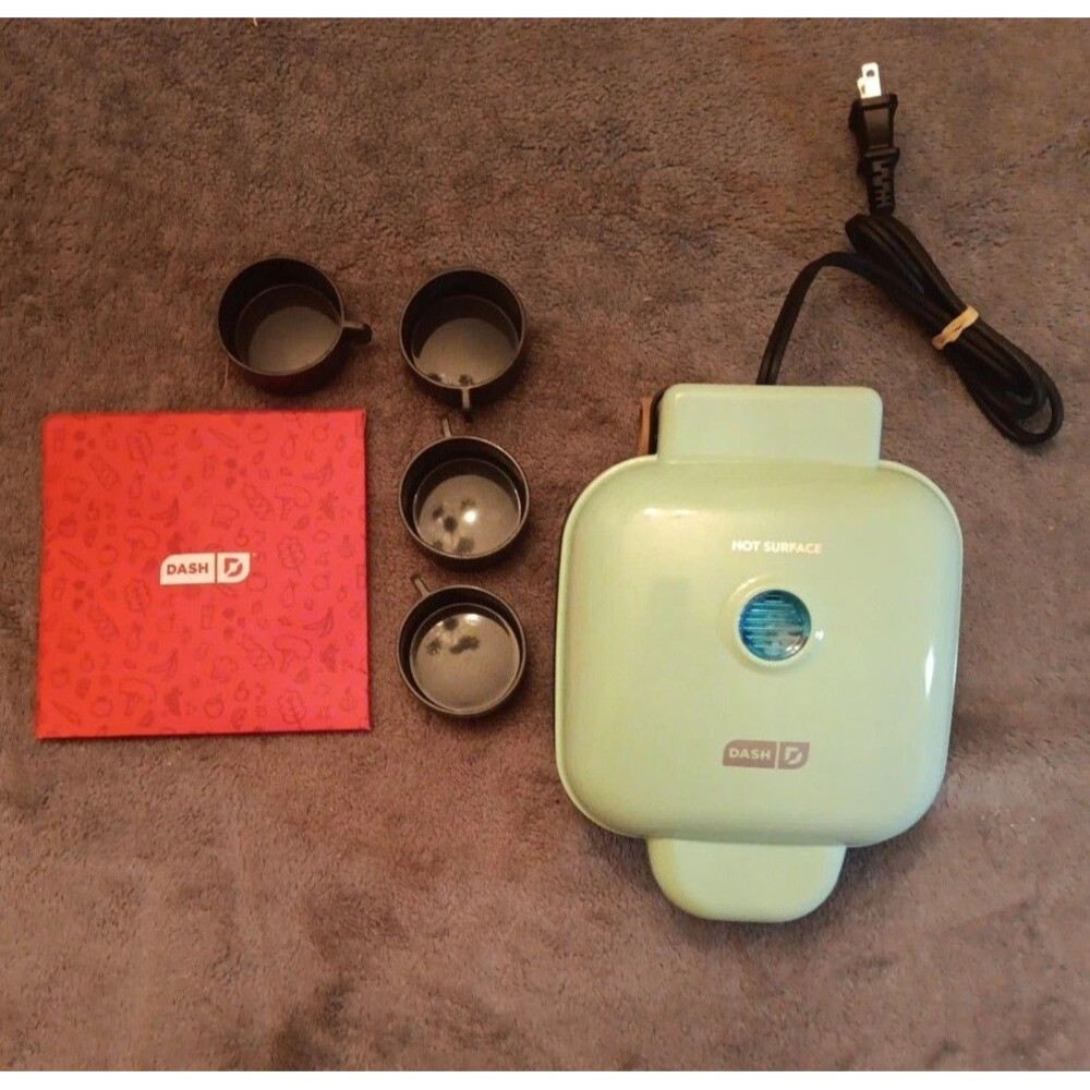 Dash Egg Bite Maker. 4 Bites.